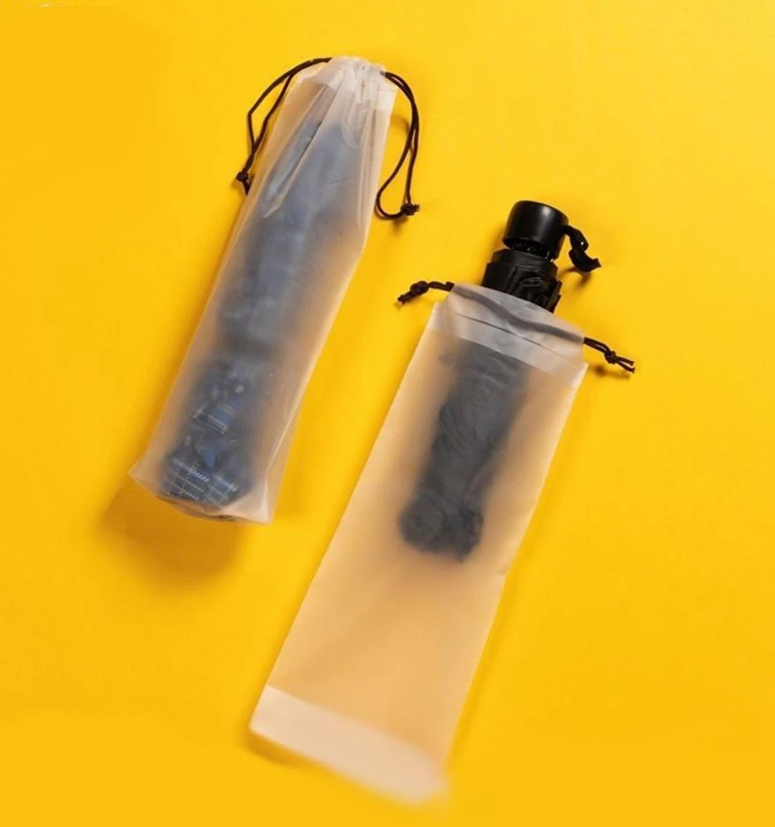 Merkloos Draagbare Paraplu Trekkoord Opbergtas – Herbruikbaar En Doorschijnend. 1 Merkloos Draagbare Paraplu Trekkoord Opbergtas – Herbruikbaar En Doorschijnend.