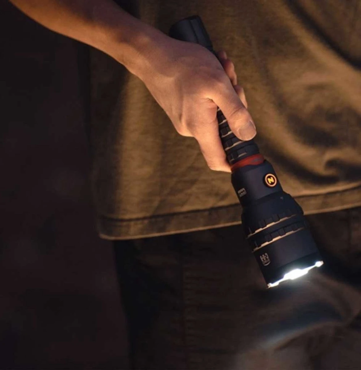 Nebo 12K Oplaadbare Krachtiger Waterproof Zaklamp 12000 Lm - Zwart 6 Nebo 12K Oplaadbare Krachtiger Waterproof Zaklamp 12000 Lm - Zwart - Afbeelding 6