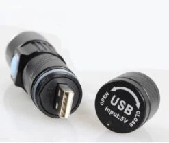 Creartix - Oplaadbare USB LED-zaklamp - Herlaadbare Flashlight Waterproof - 800 Lumen - Met Zoom - Waterbestendig - Zwart -Kampeeruitrusting 1200x1012 5