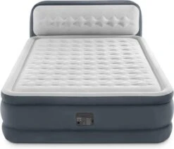 Intex 64448 - Queen Deluxe Ultra-Plush Zelfopblazend 2-persoons Luchtbed Met Hoofdboord (203x152x46cm) 20 Intex 64448 - Queen Deluxe Ultra-Plush Zelfopblazend 2-persoons Luchtbed Met Hoofdboord (203x152x46cm) -Kampeeruitrusting 1200x1031 4