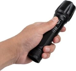 Militaire Zaklamp LED Oplaadbaar USB - 3000 Lumen - Holster - 3000 MAh Batterij - Aanpasbare Zoom - 5 Lichtmodi - IP65 Spatwaterdicht - Zwart 26 Militaire Zaklamp LED Oplaadbaar USB - 3000 Lumen - Holster - 3000 MAh Batterij - Aanpasbare Zoom - 5 Lichtmodi - IP65 Spatwaterdicht - Zwart -Kampeeruitrusting 1200x1107 7