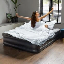 BluMill Luchtbed - 2-persoons - Ingebouwde Pomp - 203x152x36 Cm - Duurzame Keuze 19 BluMill Luchtbed - 2-persoons - Ingebouwde Pomp - 203x152x36 Cm - Duurzame Keuze -Kampeeruitrusting 1200x1200 1209