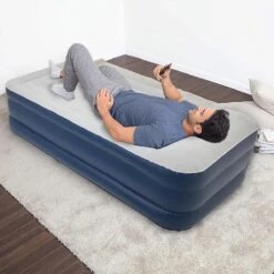 LifeGoods Luchtbed - 1 Persoons - Met Ingebouwde Pomp - Incl. Draagtas En Reparatiekit 16 LifeGoods Luchtbed - 1 Persoons - Met Ingebouwde Pomp - Incl. Draagtas En Reparatiekit -Kampeeruitrusting 1200x1200 1239