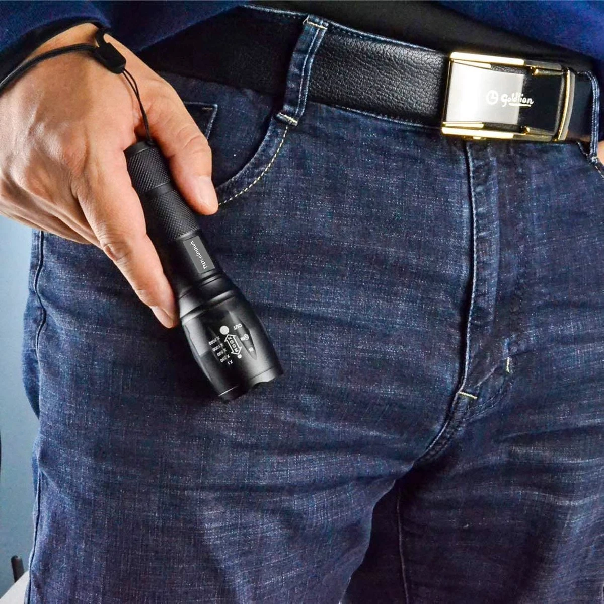 Travelhawk Zaklamp - Zaklamp Led - Zaklamp Militaire - 1000 Lumen - Waterproof - Zwart - 2 Stuks 6 Travelhawk Zaklamp - Zaklamp Led - Zaklamp Militaire - 1000 Lumen - Waterproof - Zwart - 2 Stuks - Afbeelding 6