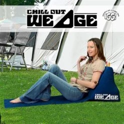 CKB LTD - Chill Out - Luchtbed - Campingstoel - Wedge Opblaasbare Ligstoel - Blauw Strandstoel 1 Persoons Volwassen Luchtbedden Kampeerstoel Vouwstoel Stoel Slaapmatje Slaapmatten Opvouwbaar Volwassenen Tuinstoel Opblaasstoel Kampeerstoelen Lucht -Kampeeruitrusting 1200x1200 550