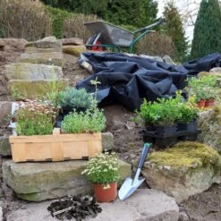 Relaxdays Grondzeilpen Kunststof - 100 Haringen - Grondpen Tuinzeil - Grondharing Set -Kampeeruitrusting 1200x1200 685