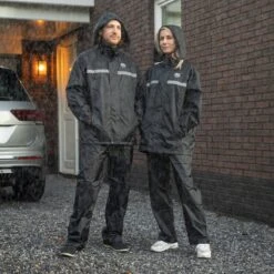 Infinity Goods Regenpak - Dames & Heren - Maat XL - Waterdicht & Ademend - Reflecterend - Zwart -Kampeeruitrusting 1200x1200 851