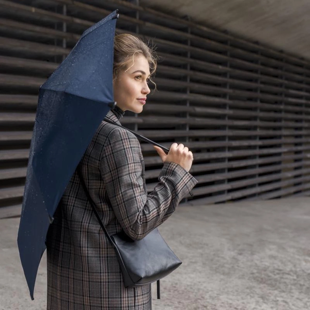 Senz Automatic Stormparaplu - Paraplu - Opvouwbaar - Automatisch- Blauw 10 Senz Automatic Stormparaplu - Paraplu - Opvouwbaar - Automatisch- Blauw - Afbeelding 10