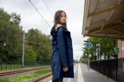 Ralka Regenjas Dames - Mizzle - Marine - Maat 36 20 Ralka Regenjas Dames - Mizzle - Marine - Maat 36 -Kampeeruitrusting 1200x799 49