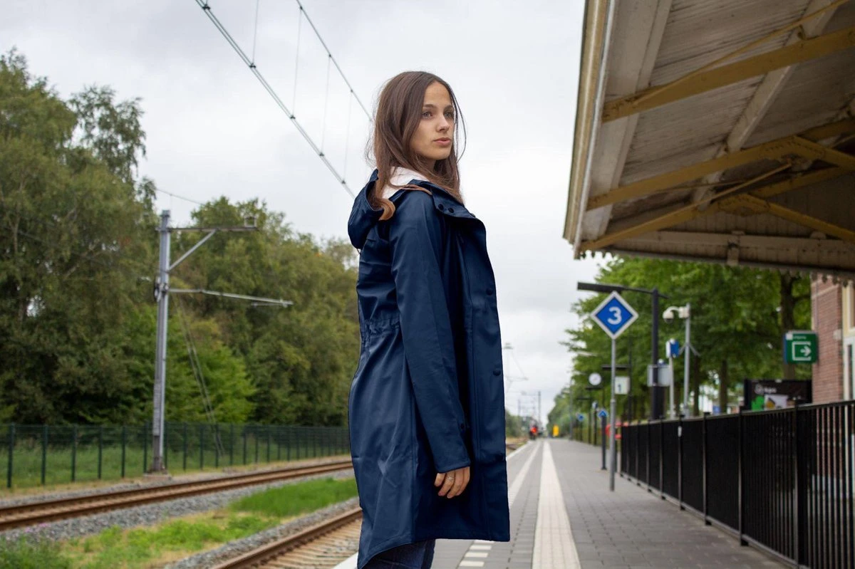 Ralka Regenjas Dames - Mizzle - Marine - Maat 36 9 Ralka Regenjas Dames - Mizzle - Marine - Maat 36 - Afbeelding 9