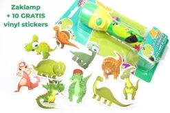Kids Licensing Zaklamp Dino Voor Kinderen | Nachtlamp Dinosaurus LED + 10 Gratis Dino Stickers | Werkt Op 2 AA Batterijen | 16cm | FL03 -Kampeeruitrusting 1200x799 76