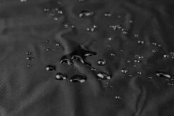 Ralka Poncho - Zwart - Volwassenen -Kampeeruitrusting 1200x800 179