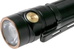 Fenix E30R Zaklamp, 1600 Lumen - 203 M - Oplaadbaar -Kampeeruitrusting 1200x800 254