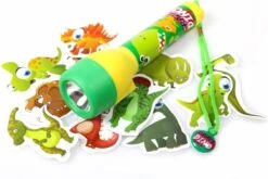 Kids Licensing Zaklamp Dino Voor Kinderen | Nachtlamp Dinosaurus LED + 10 Gratis Dino Stickers | Werkt Op 2 AA Batterijen | 16cm | FL03 -Kampeeruitrusting 1200x803 20