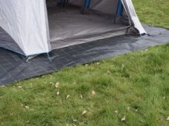 Campingdoek - Gronddoek - Worteldoek 5,25M X 8M Totaal 42M² + 15 GRATIS Grondpennen. Hoge Kwaliteit, Lucht En Water Doorlatend. -Kampeeruitrusting 1200x899 5