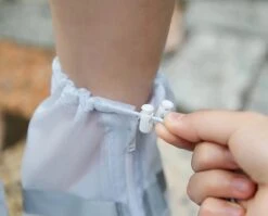 Unisex Waterdichte Overschoenen Met Rits En Aantrekkoord - Maat L 37/38 - Herbruikbaar – Transparant - Anti Slip Regen Overschoen - Schoenhoesjes - Waterdichte Schoenbeschermers - Regenhoes – Schoenovertek - Regenlaarzen 18 Unisex Waterdichte Overschoenen Met Rits En Aantrekkoord - Maat L 37/38 - Herbruikbaar – Transparant - Anti Slip Regen Overschoen - Schoenhoesjes - Waterdichte Schoenbeschermers - Regenhoes – Schoenovertek - Regenlaarzen -Kampeeruitrusting 1200x968 4