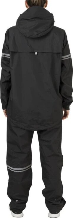 AGU Original Regenpak Essential - Zwart - L - Dames & Heren - Waterdicht & Ademend 28 AGU Original Regenpak Essential - Zwart - L - Dames & Heren - Waterdicht & Ademend -Kampeeruitrusting 404x1200 3