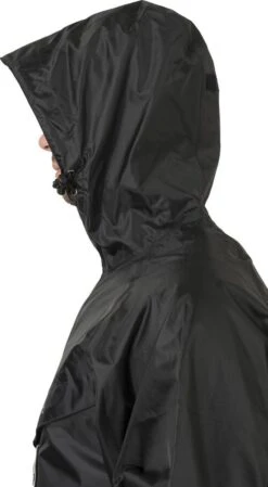 AGU Passat Regenpak Essential - Zwart - M - Dames & Heren - Waterdicht -Kampeeruitrusting 660x1200 1