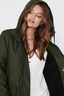 ONLY ONLSALLY RAINCOAT CC OTW Dames Jas - Maat L 15 ONLY ONLSALLY RAINCOAT CC OTW Dames Jas - Maat L -Kampeeruitrusting 800x1200 46